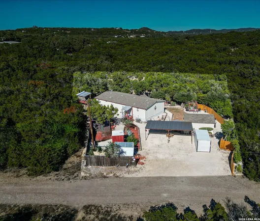 $235,000 | 889 East 24th, Lakehills, TX 78063