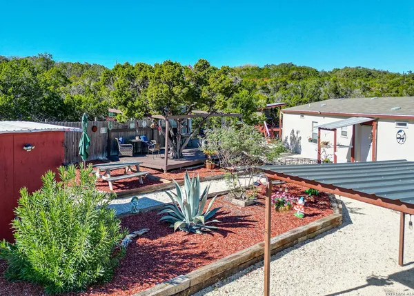 $235,000 | 889 East 24th, Lakehills, TX 78063