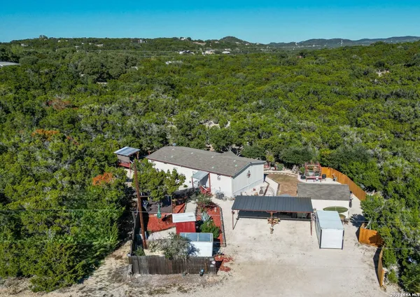 $235,000 | 889 East 24th, Lakehills, TX 78063