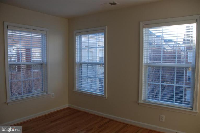 702 Capitol Square Place Southwest Washington, DC 20024 - Photo 3 of 17 Bedroom