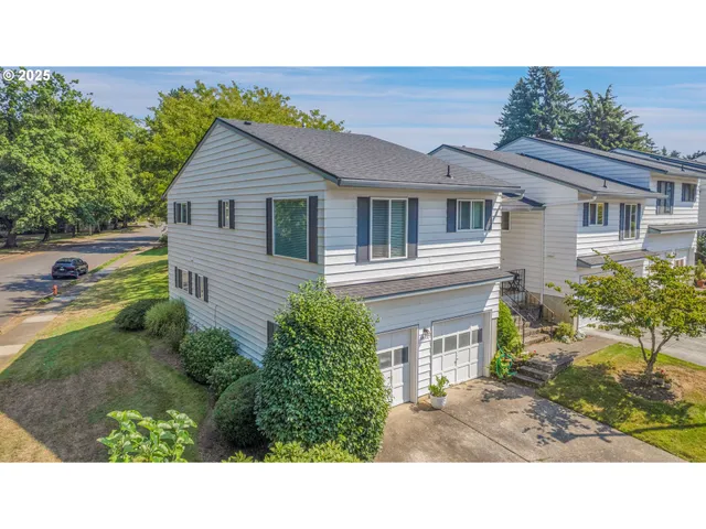 $299,000 | 14970 Northeast Rose Parkway, Unit 30B, Portland, OR 97230