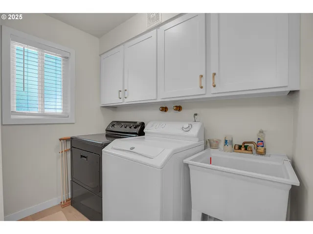 $299,000 | 14970 Northeast Rose Parkway, Unit 30B, Portland, OR 97230