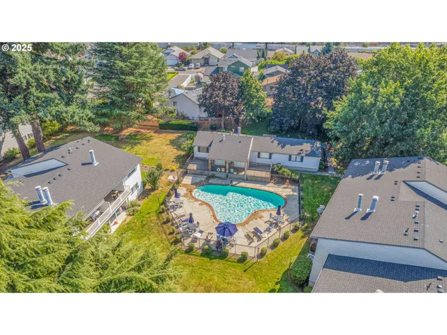 $299,000 | 14970 Northeast Rose Parkway, Unit 30B, Portland, OR 97230