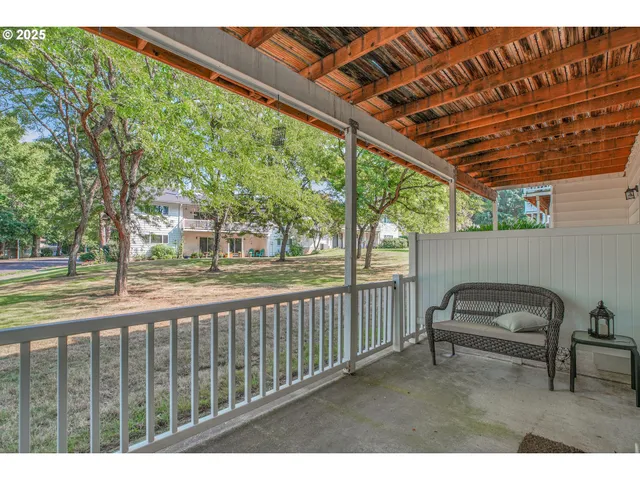 $299,000 | 14970 Northeast Rose Parkway, Unit 30B, Portland, OR 97230