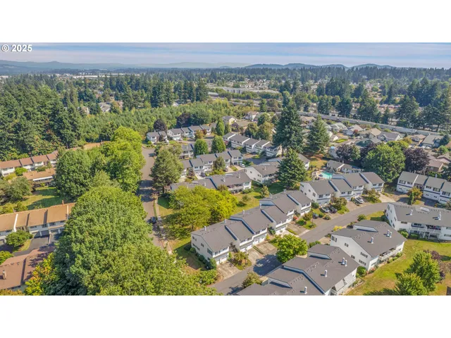 $299,000 | 14970 Northeast Rose Parkway, Unit 30B, Portland, OR 97230