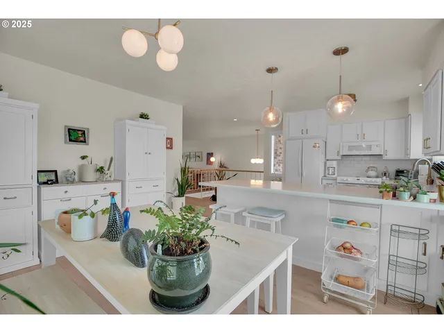 $299,000 | 14970 Northeast Rose Parkway, Unit 30B, Portland, OR 97230