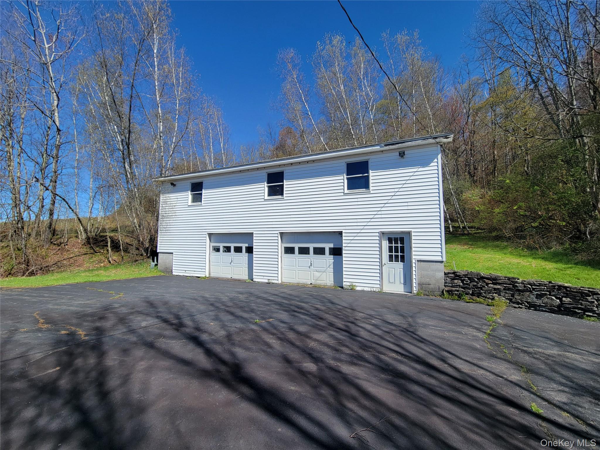 1089 Briscoe Road Swan Lake, NY 12783 - Photo 11 of 17