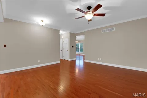 $435,000 | 7221 Field Avenue, St. Louis, MO 63116