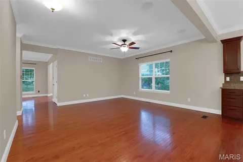 $435,000 | 7221 Field Avenue, St. Louis, MO 63116