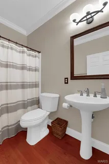 $435,000 | 7221 Field Avenue, St. Louis, MO 63116