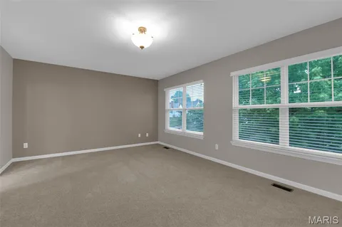 $435,000 | 7221 Field Avenue, St. Louis, MO 63116