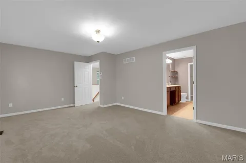 $435,000 | 7221 Field Avenue, St. Louis, MO 63116