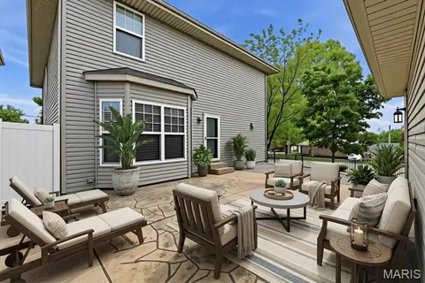 $435,000 | 7221 Field Avenue, St. Louis, MO 63116