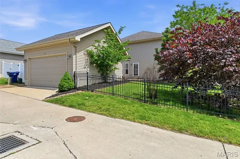 $435,000 | 7221 Field Avenue, St. Louis, MO 63116