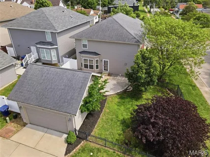 $435,000 | 7221 Field Avenue, St. Louis, MO 63116