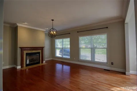 $435,000 | 7221 Field Avenue, St. Louis, MO 63116