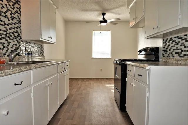 $1,600 | 1028 Starlite Drive, Portland, TX 78374