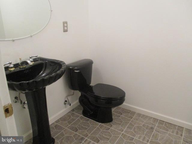 419 Steps To Heaven Road Linden, VA 22642 - Photo 38 of 40 Gallery Image 38