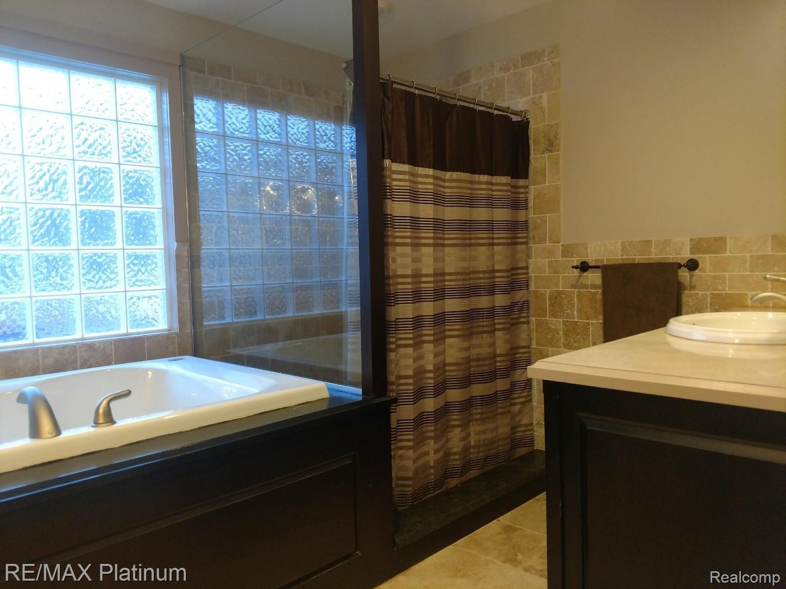 2727 Musson Road Howell, MI 48855 - Photo 6 of 19 IMG_20191123_164118346.jpg