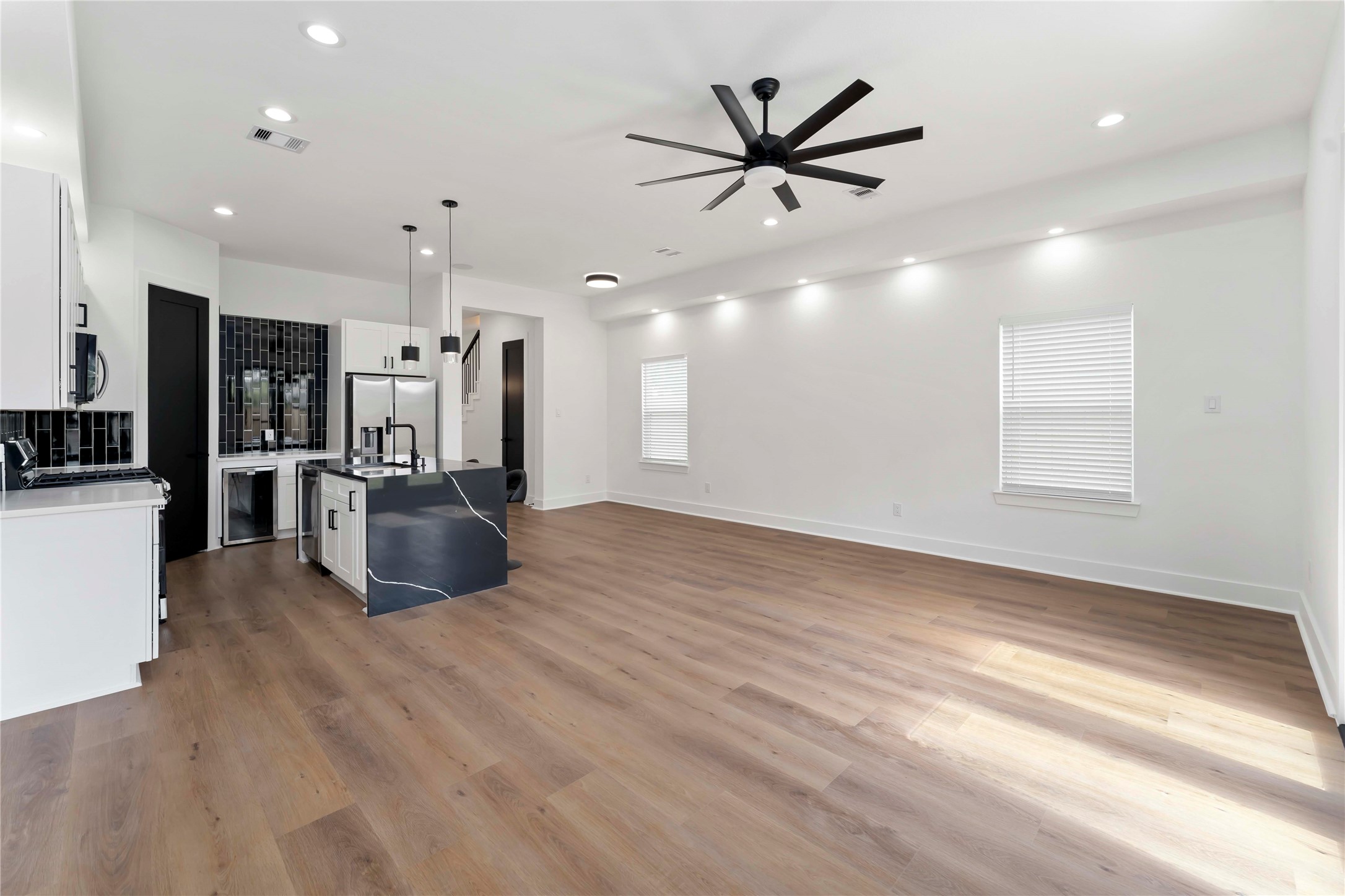 8501 Safeguard Street, Unit B Houston, TX 77051 - Photo 10 of 30