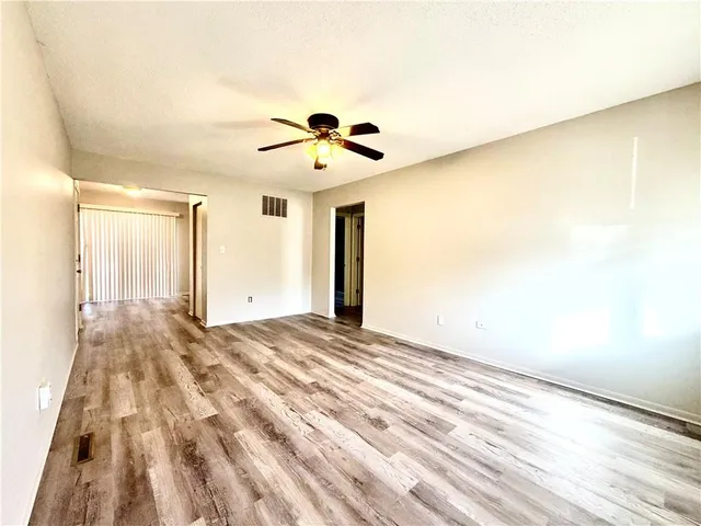 $340,000 | 400-a-b Northeast Westwind Drive, Lee's Summit, MO 64086