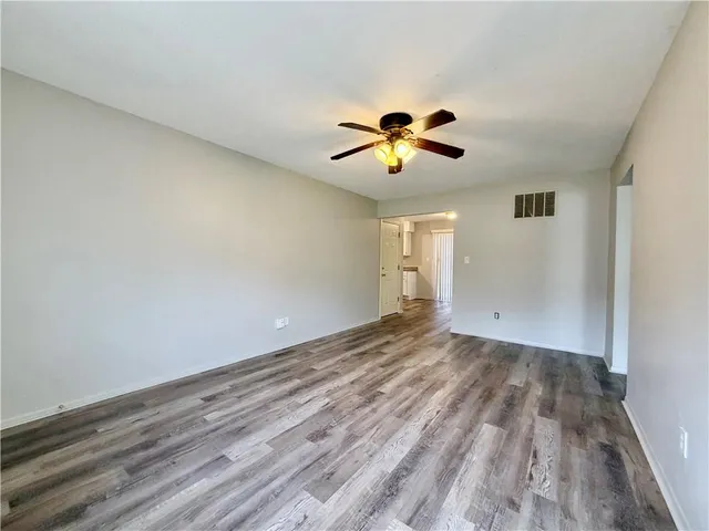 $340,000 | 400-a-b Northeast Westwind Drive, Lee's Summit, MO 64086