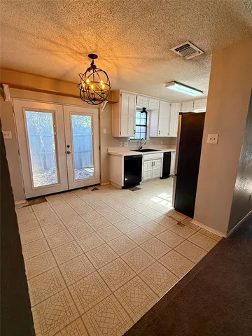 $315,000 | 1416 Briar Circle, Unit 1416 & 1418, Crowley, TX 76036