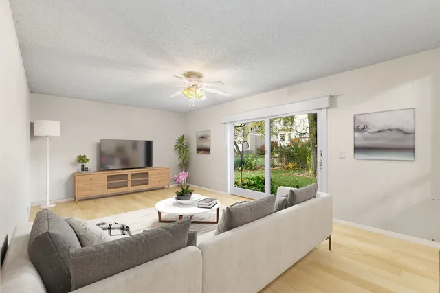 $484,850 | 517 Sheffield Road, Naperville, IL 60565