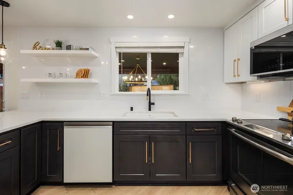 $795,000 | 11124 29th Drive Southeast, Everett, WA 98208