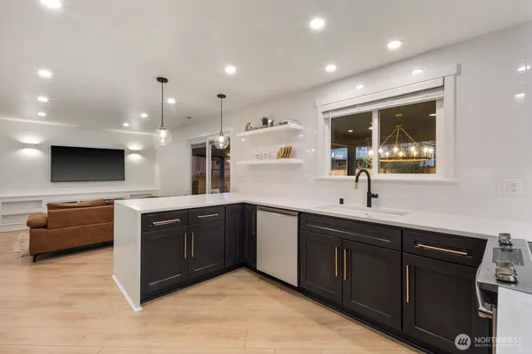 $795,000 | 11124 29th Drive Southeast, Everett, WA 98208