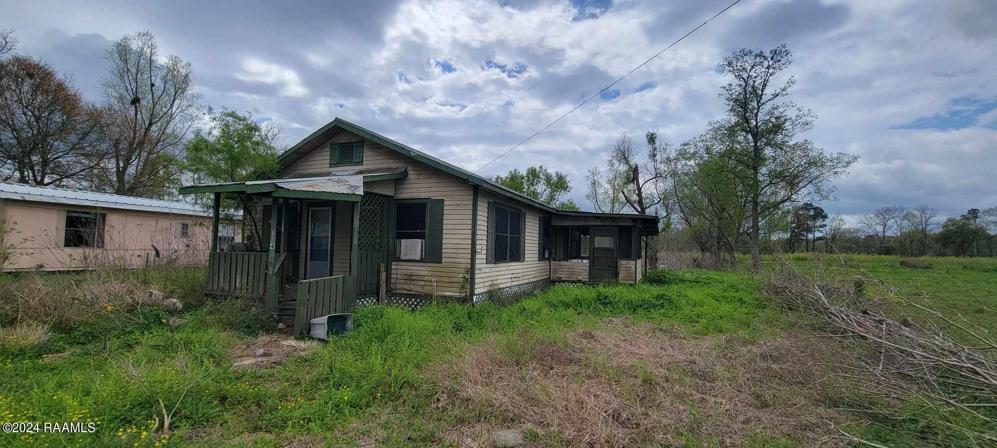 1114 Courville Road Breaux Bridge, LA 70517 - Photo 3 of 8 432197234_1020857229570084_5603705618619