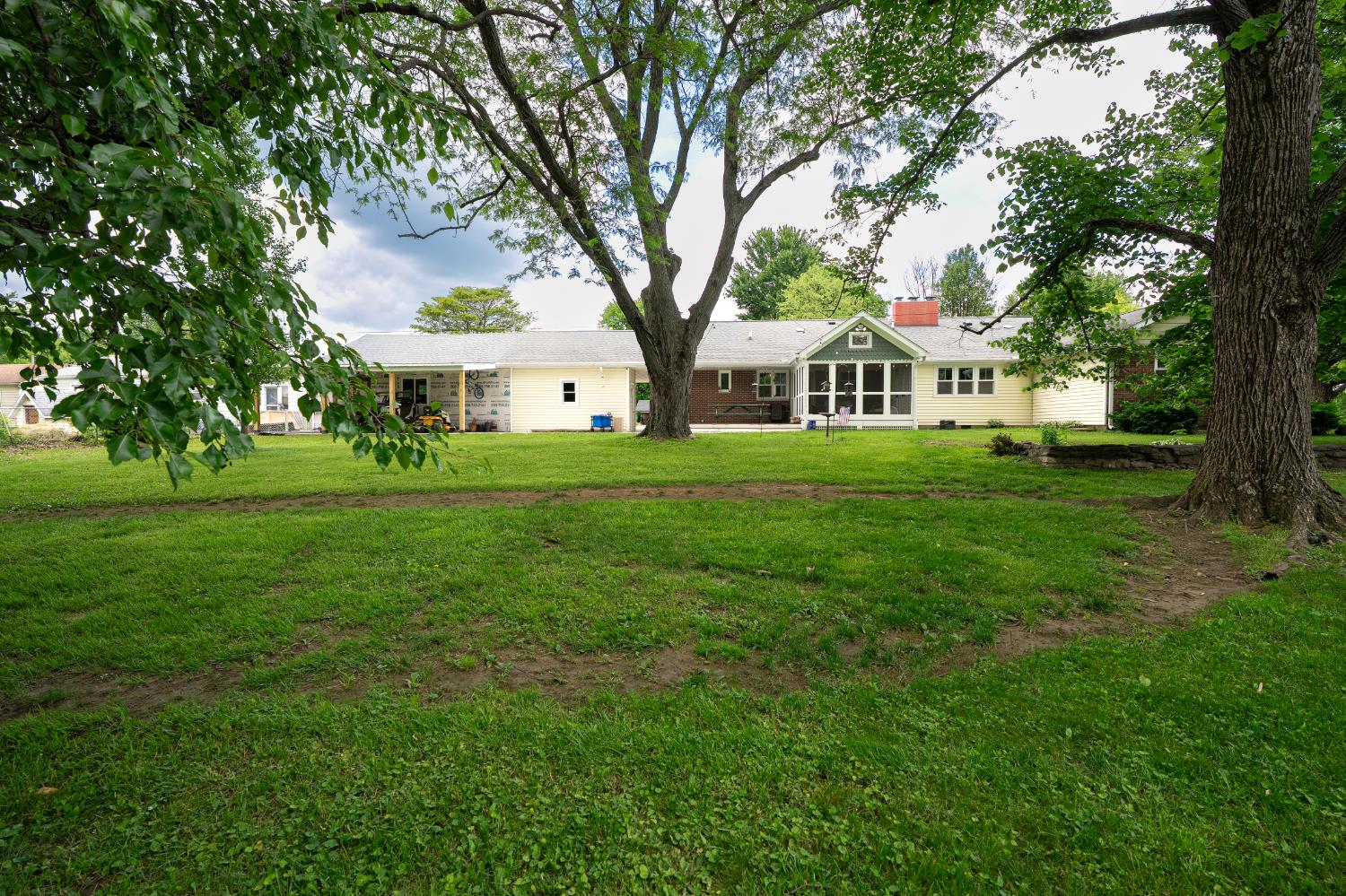 918 Warn Street Milan, IN 47031 - Photo 13 of 49