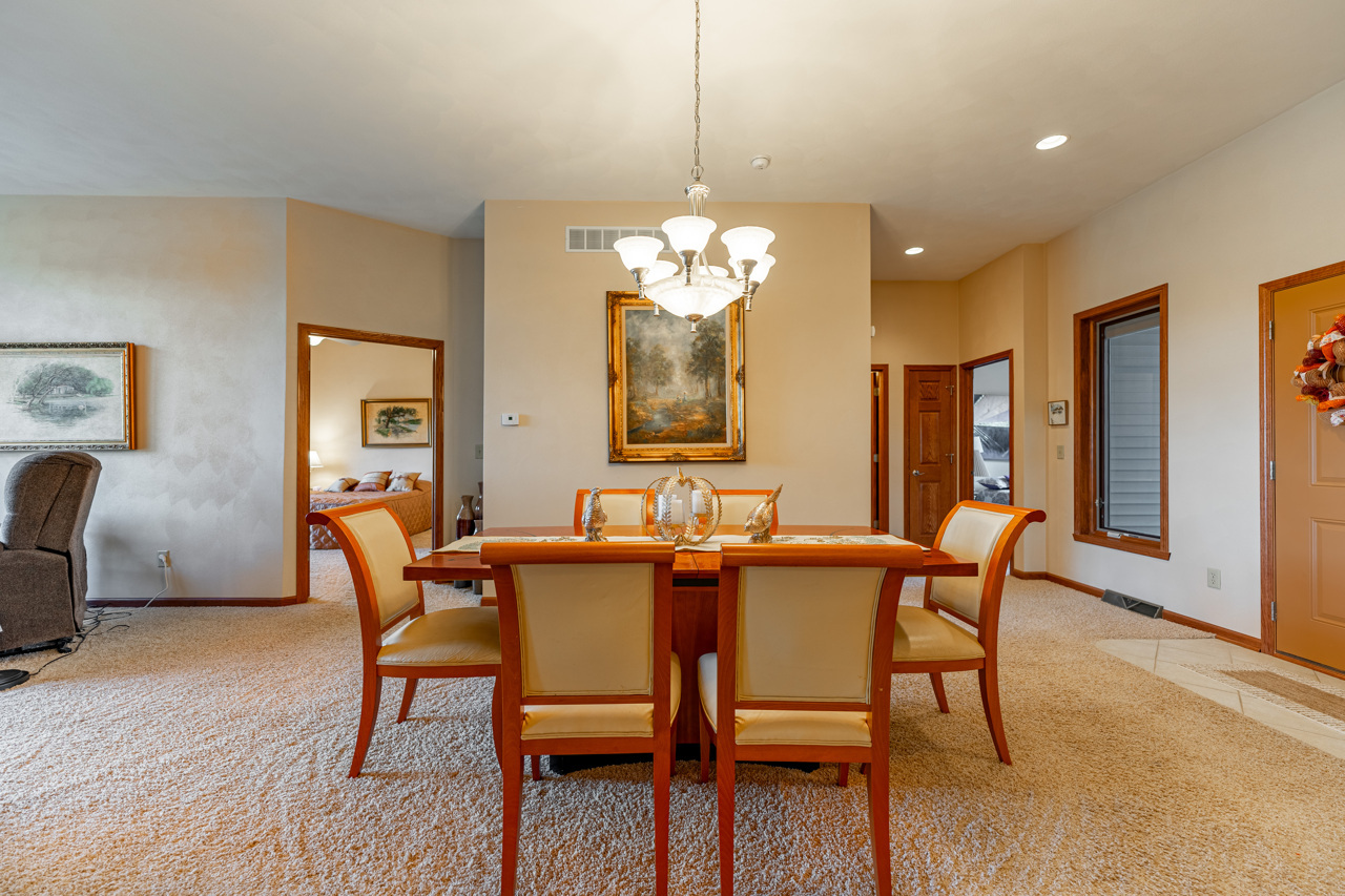 5624 Spring Brook Road, Unit 5624 Rockford, IL 61114 - Photo 6 of 34 a dining room with furniture and window