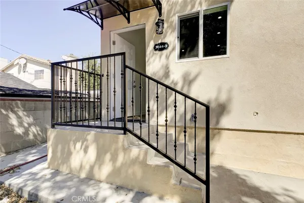 $3,200 | 7044-3 Greeley Street, Tujunga, CA 91042