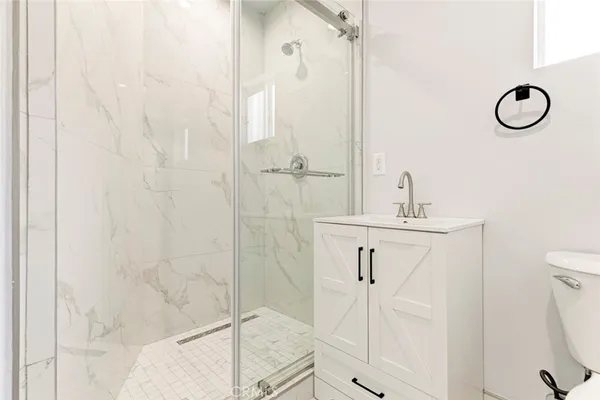 $3,200 | 7044-3 Greeley Street, Tujunga, CA 91042