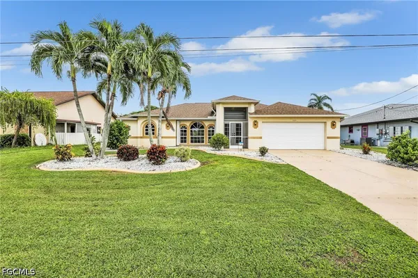 $329,000 | 323 Southeast 9th Avenue, Cape Coral, FL 33990