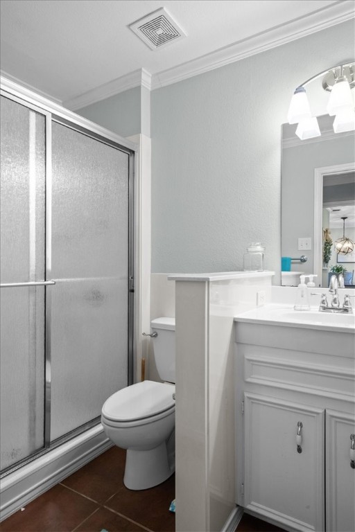 2903 Lake Shore Drive, Unit 303 Waco, TX 76708 - Photo 20 of 29 a bathroom with a sink a toilet and shower