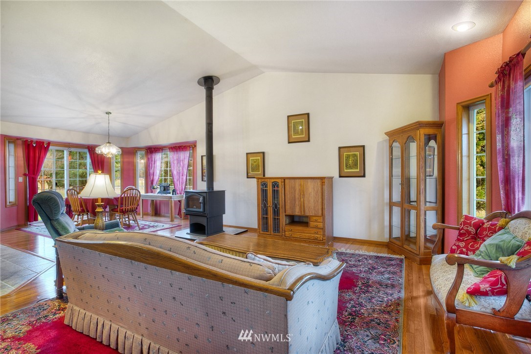 930 Mox Chehalis Road McCleary, WA 98557 - Photo 4 of 21 Gallery Image 4