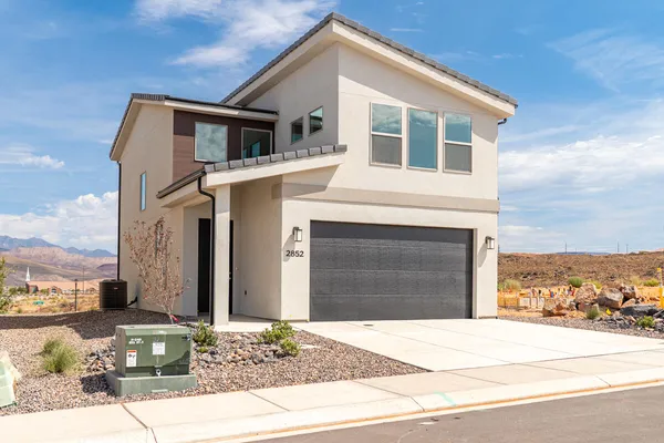 $372,000 | 202 Paraiso, Hurricane, UT 84737