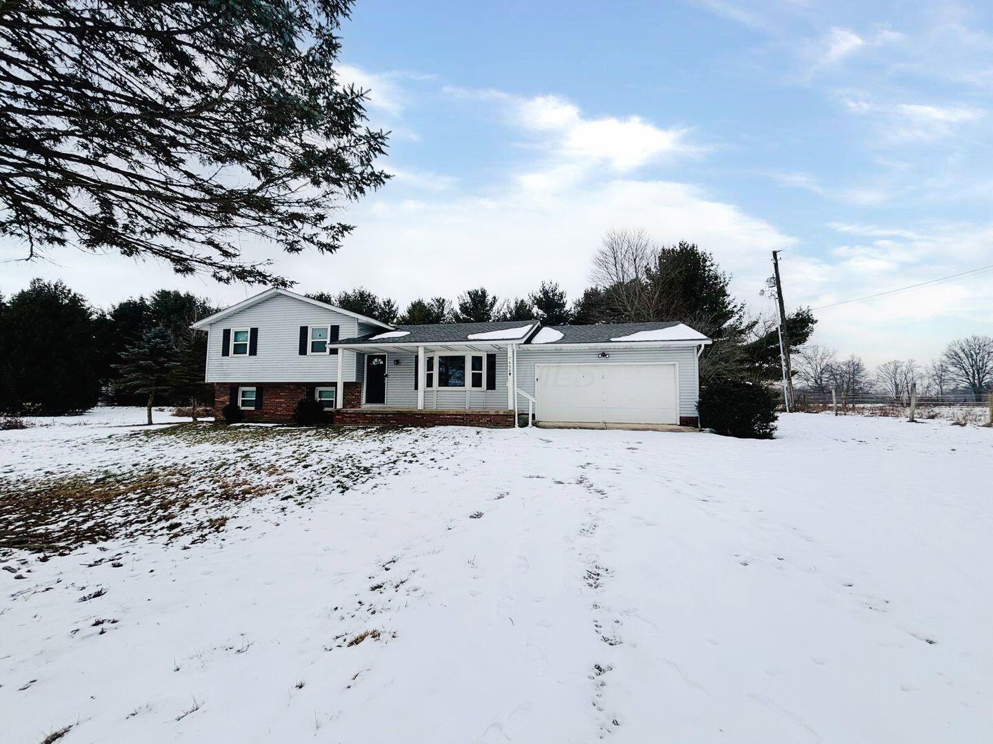 7454 Gale Road Southwest Pataskala, OH 43062 - Photo 1 of 17 front