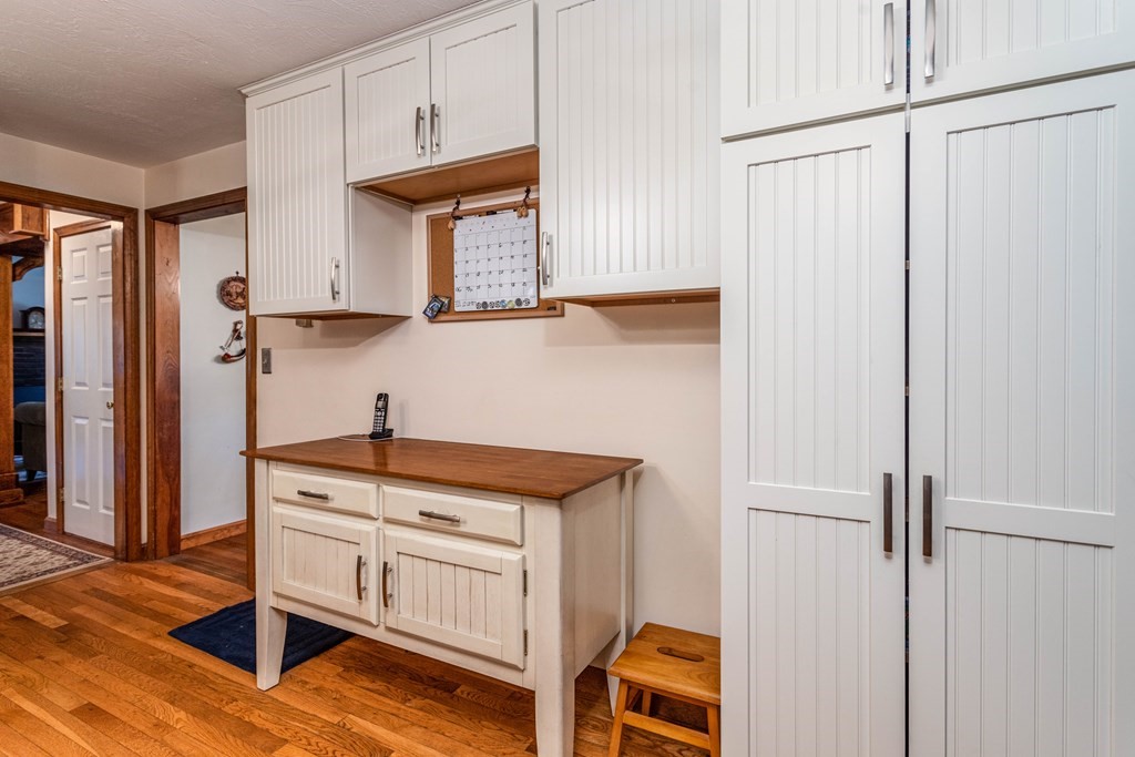 59 Holden Road Shirley, MA 01464 - Photo 7 of 42