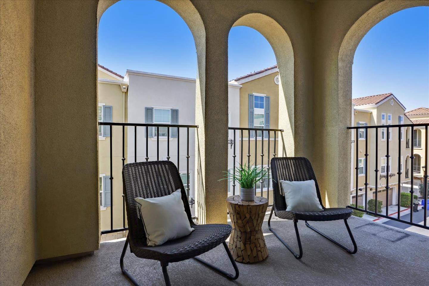 5854 Riley Way Newark, CA 94560 - Photo 4 of 32 Gallery Image 4