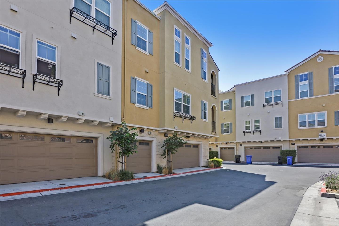 5854 Riley Way Newark, CA 94560 - Photo 5 of 32 Gallery Image 5