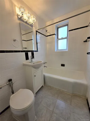 $189,000 | 65-05 Yellowstone Boulevard, Unit 6C | Forest Hills