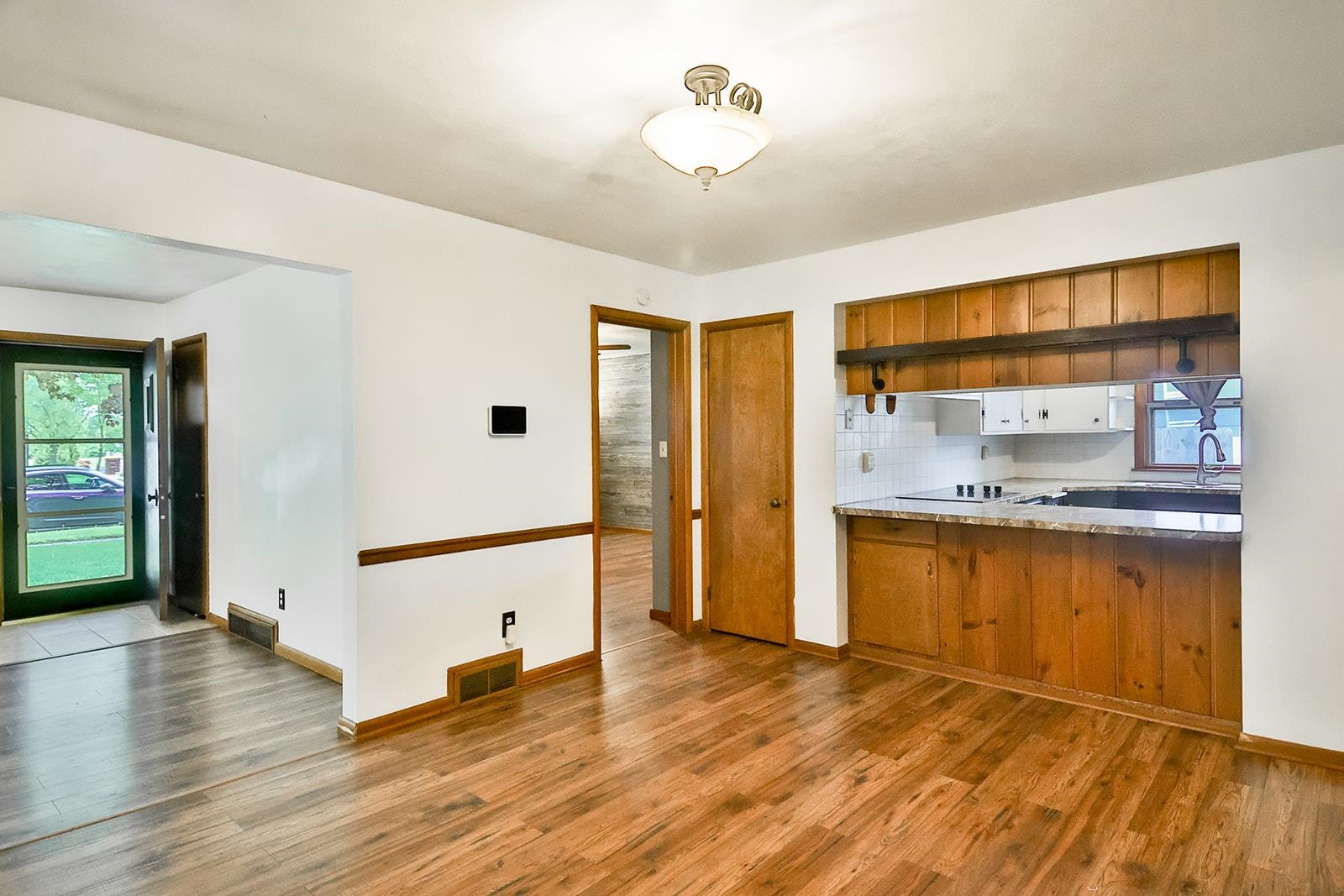 1015 Brookfield Road Rockford, IL 61107 - Photo 11 of 28 Gallery Image 11