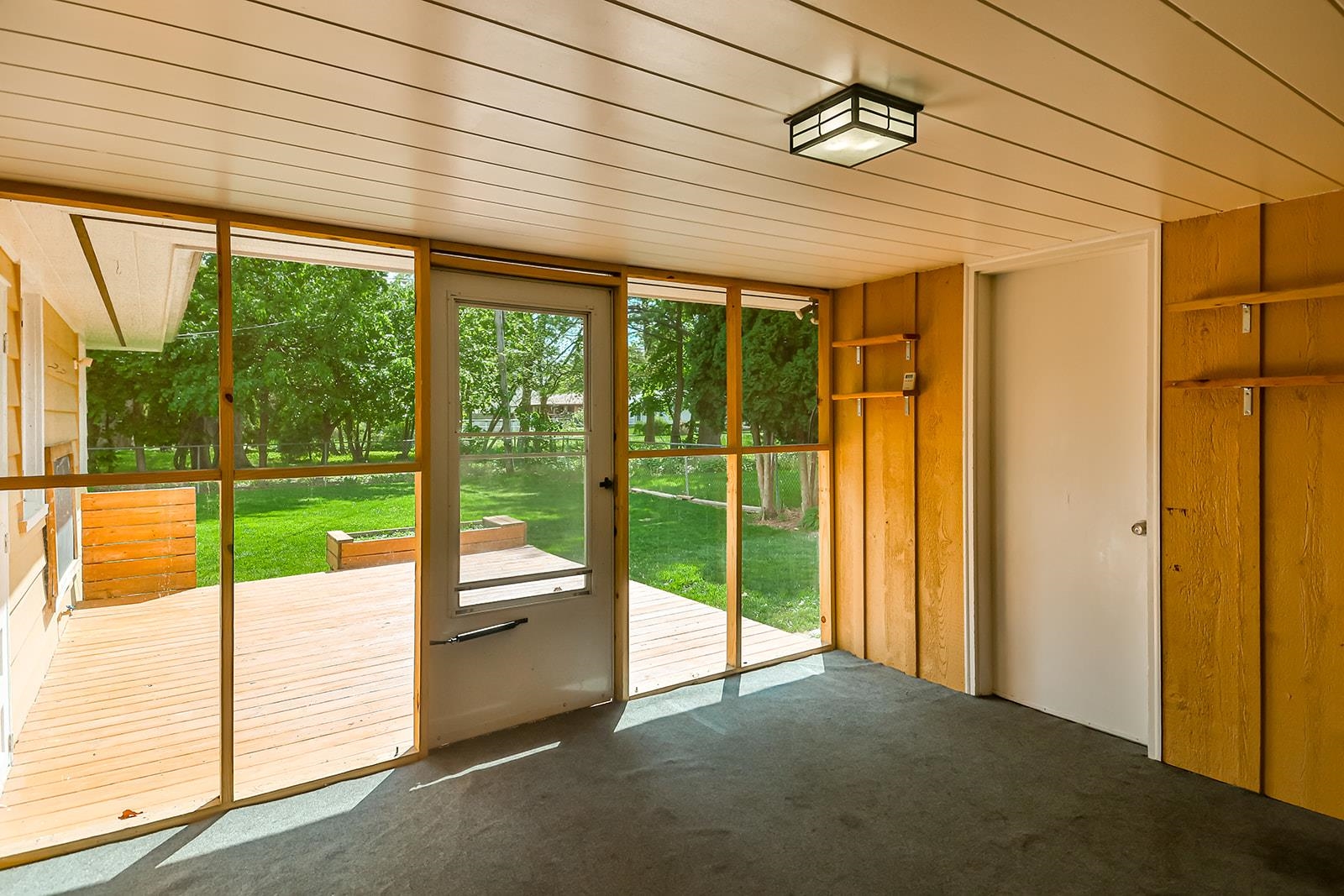 1015 Brookfield Road Rockford, IL 61107 - Photo 5 of 28 Gallery Image 5