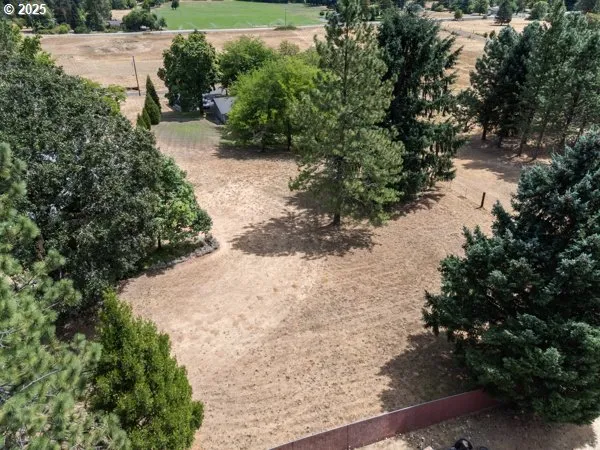 $340,000 | 8108 Azalea-Glen Road, Glendale, OR 97442