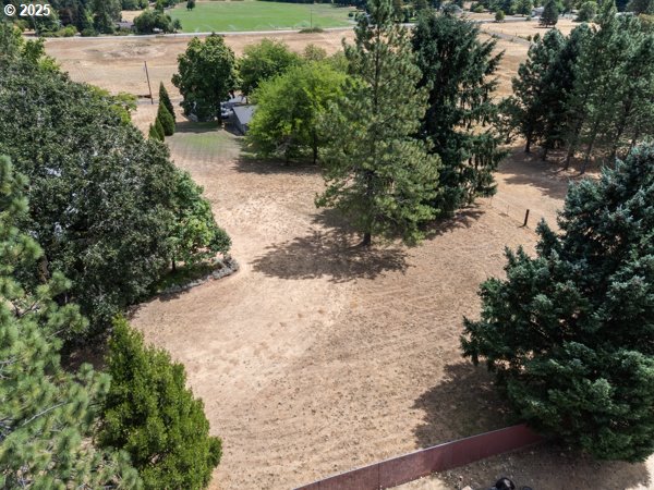 8108 Azalea-Glen Road Glendale, OR 97442 - Photo 43 of 44 a view of a pathway with a yard