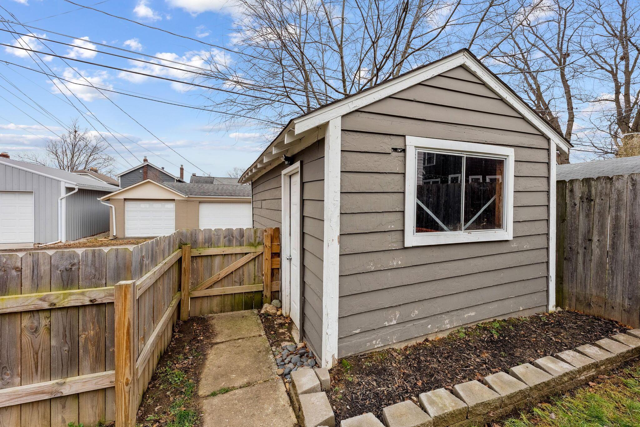 369 East Kelso Road Columbus, OH 43202 - Photo 42 of 48 Garage