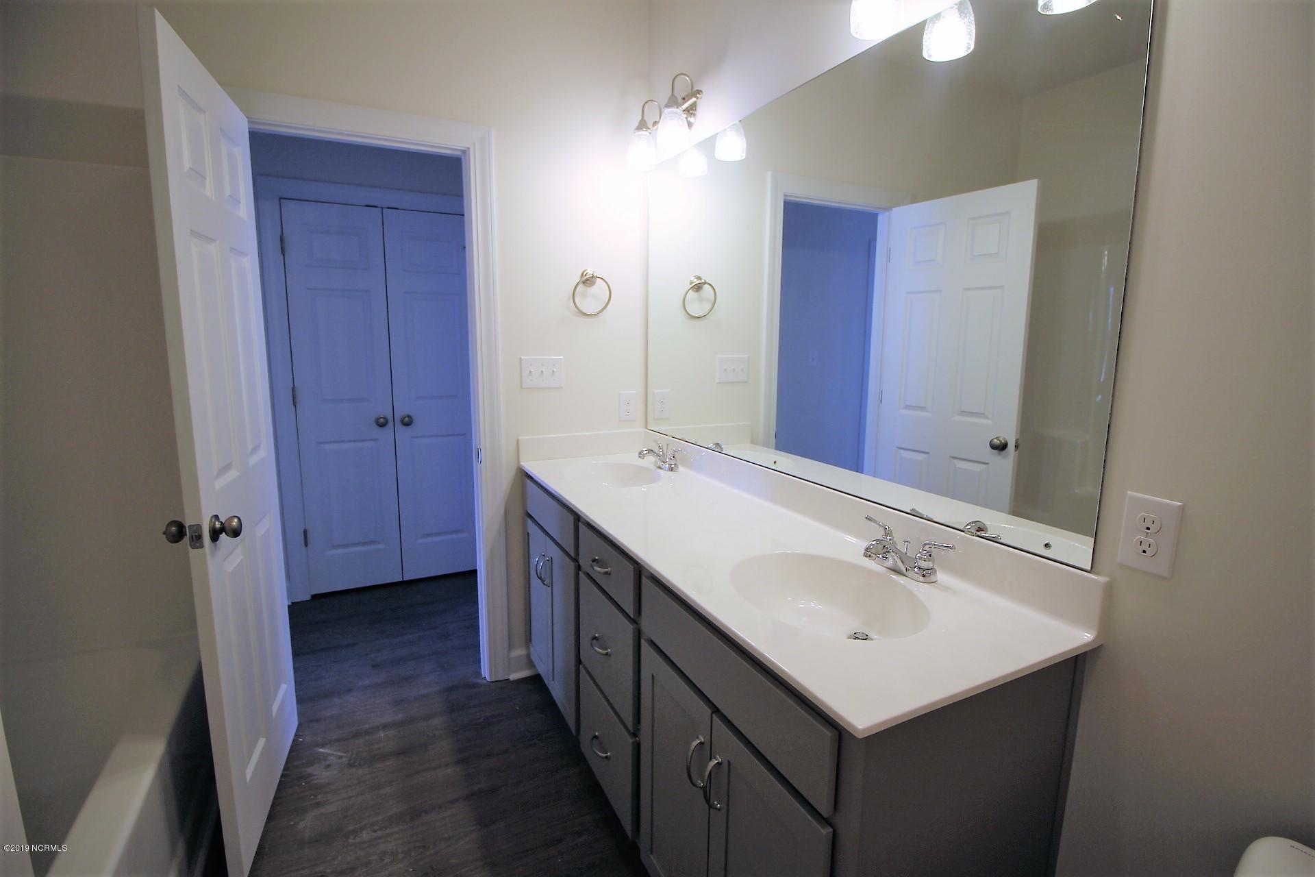 310 George Taylor Road Newport, NC 28570 - Photo 18 of 44 Guest bathroom